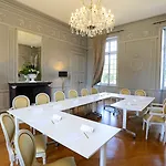 Chateau De Hotel 4*