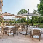 Hotel Chateau De