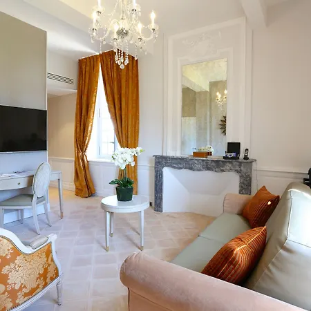 Chateau De Hotel
