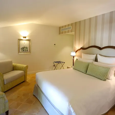 Hotel Chateau De 4*