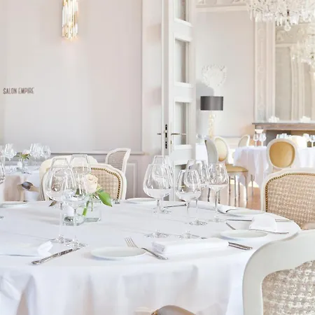 Chateau De Hotel