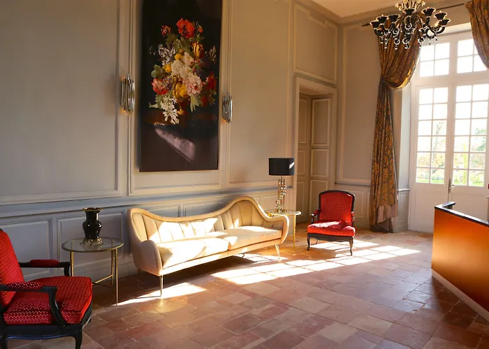 Chateau De Отель