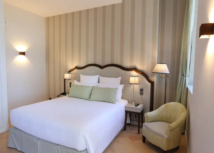 Отель Chateau De Drudas